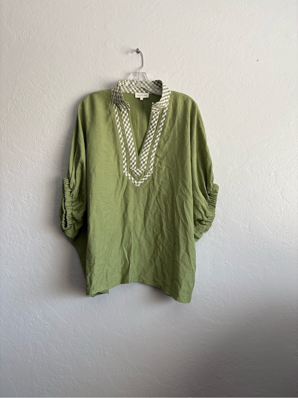 ❤️NEW entro Olive Green blouse with Check-Trim V-Neck